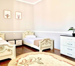 Гостевой дом, 1 этаж в Villa Victoria