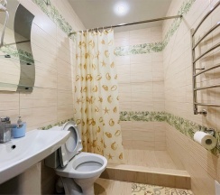 Четырехместный номер без балкона в Roza vetrov