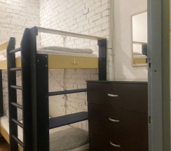 Койко-место в женском номере без окна в Петя и волк