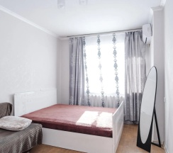 Апартаменты с балконом в BedAndRest