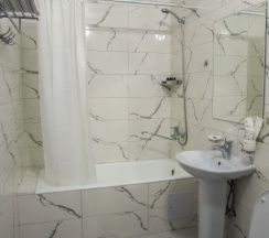 Четырёхместный номер Семейный с балконом и с видом на море в Blacksea