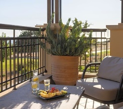 Семейный люкс в Aphrodite Hills Hotel