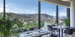 Тбилиси: Отель Golden Tulip Design Tbilisi