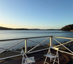 Хаусбот 1 с сауной в Времена Года