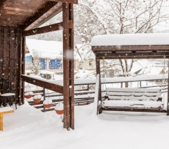 Большой дом - групповое размещение в Златогор