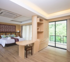 Люкс в Phi Phi Nice Beach Hotel Hip