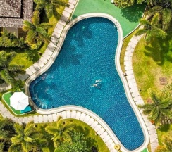 Двухместный люкс Deluxe с частичным видом двуспальная кровать в Laguna Villas Boutique Hotel