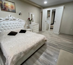 Двухкомнатные апартаменты в отеле «Сапфир» в Colden beach