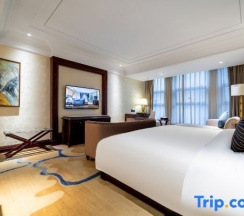 Номер Luxury в Phoenix Hotel