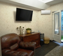 Люкс с бассейном в Александр