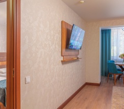 Люкс с одной большой или двумя односпальными кроватями в Энергетик