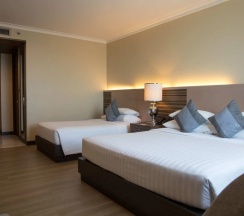 Трёхместный номер Premier North Tower в The Berkeley Hotel Pratunam