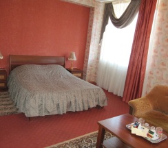 Люкс с 2 комнатами в Медлен