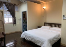 Двухместный номер Standard с балконом двуспальная кровать в Achcha hotel - itsaraphap MRT station - Wat Arun