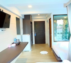 Двухместный номер Deluxe с балконом 2 отдельные кровати в Aplus Deluxe Hotel