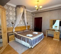 корпус Люкс "Делюкс 2х местный с балконом" в Атлант