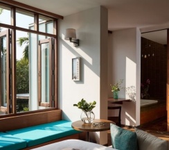 Люкс с балконом в Let's Sea Hua Hin Al Fresco Resort