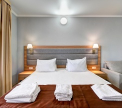 5-местный номер стандарт с балконом в Sea Family Resort & SPA