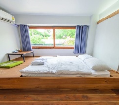 Двухместный номер Standard с балконом двуспальная кровать в Sri Chiang Yeun Boutique House