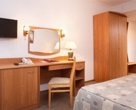 Стандарт Улучшенный с одной большой кроватью в Сусанин