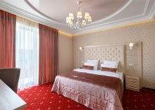 Junior Suite River view в Hotel Villa MARALIS