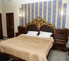 Номер люкс в Barocco Lv Hotel