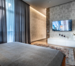 Двухместные апартаменты с балконом и с видом на горы двуспальная кровать в Apart hotel Colibri