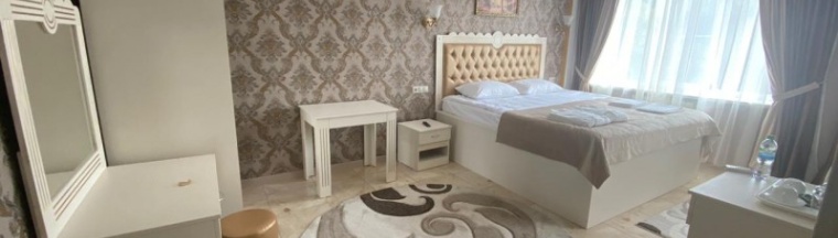 люкс трехместный в Elux Hotel