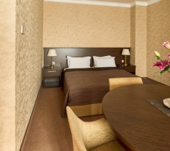 Люкс с красивым видом из окна в Kainar