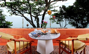 Двухместный люкс Bordeaux Ocean Wing двуспальная кровать в Mom Tri's Villa Royale