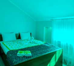 Улучшенный номер с кроватью размера king-size в Белый сад