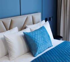 Улучшенный номер с балконом в Simple hotel B9