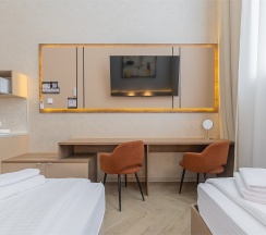 Улучшенные четырехместные апартаменты 1+1+1+1 | Superior apt QUAD 1+1+1+1 в Аура
