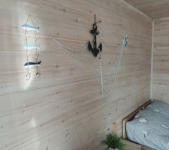 Четырехместный номер с 1 двуспальной или 2 односпальными кроватями в Рыжая Сова