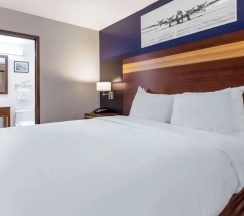Двухместный номер Standard в Avion Inn Near LGA Airport, Ascend Hotel Collection