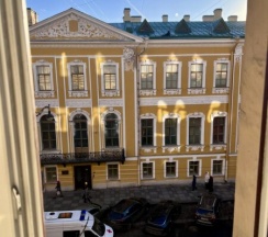 Двухуровневый семейный люкс в Дом Чайковского