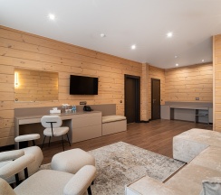 Люкс в Opera Wellness Hotel