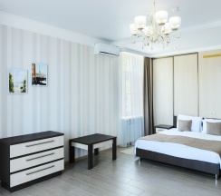 cемейный с балконом и видом на море в GG hotel