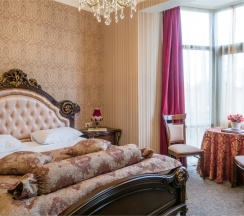 Люкс в Шери Холл