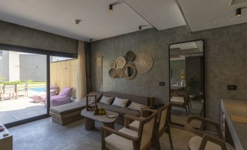 Двухместный люкс Pool & Jacuzzi Tucana двуспальная кровать в SUNRISE Tucana Resort