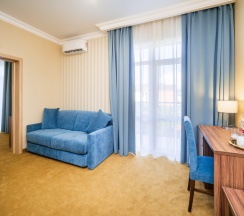 Двухкомнатный Семейный с балконом в Blue Marlin Hotel