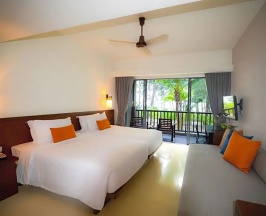 Двухместный номер Deluxe с видом на море (2 отдельные кровати) в Southsea Khaolak Beach Resort