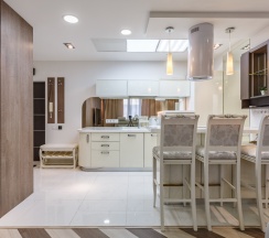 Апартаменты с красивым видом из окна в Helen apartaments
