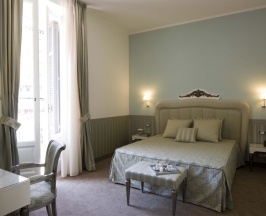 Двухместный номер Deluxe двуспальная кровать в JR Hotels Oriente Bari