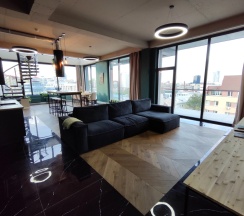 Апартаменты с 3 комнатами с балконом и с красивым видом из окна в Апарт-отель Residence Graphite