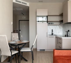 Двухкомнатный DeLuxe с одной спальней (6 этаж) в Real Apartments Sochi
