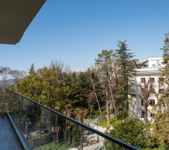 Люкс с видом на парк и балконом в Grand Royal Residences