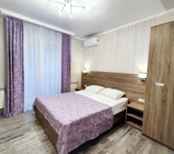 Двухместный номер Standard с балконом двуспальная кровать в Camelia