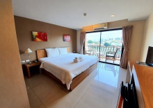 Двухместный номер Standard с балконом двуспальная кровать в T5 Suites at Pattaya