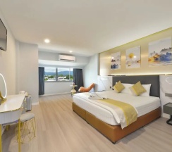 Двухместный номер Deluxe двуспальная кровать в Berich Hotel